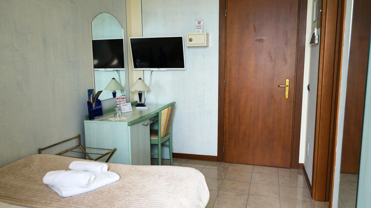 Albergo Bel Soggiorno Oggebio Eksteriør billede